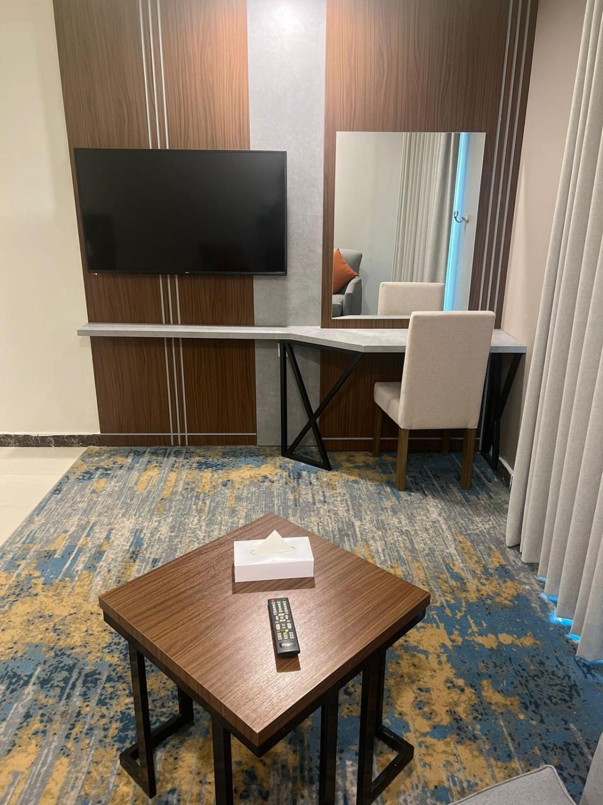 Remaz Suites Hotel Al Al Jubail Kültér fotó