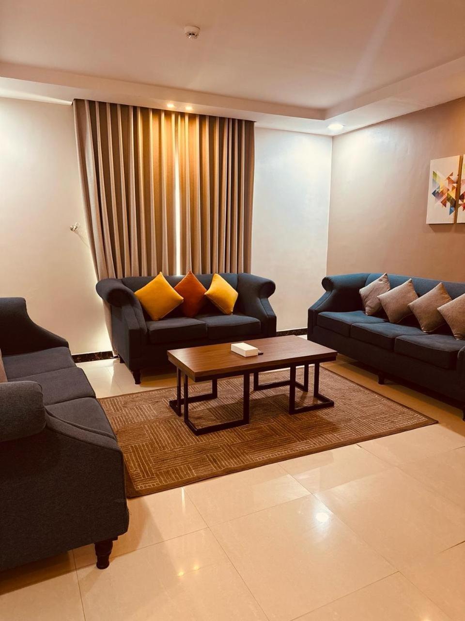 Remaz Suites Hotel Al Al Jubail Kültér fotó