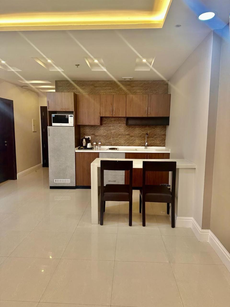 Remaz Suites Hotel Al Al Jubail Kültér fotó