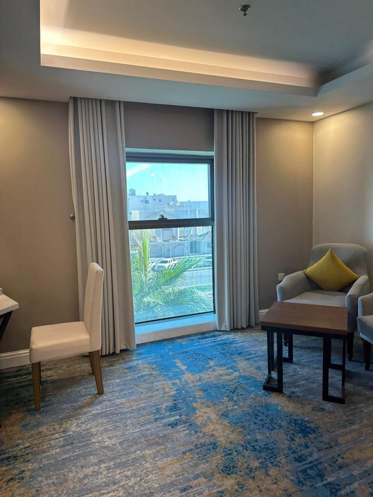Remaz Suites Hotel Al Al Jubail Kültér fotó